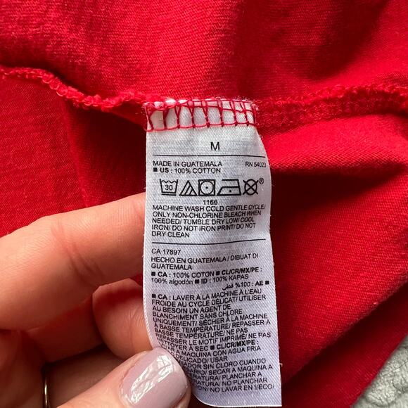 Old Navy Easy Tee Red Holiday Tee Medium - Picture 6 of 8